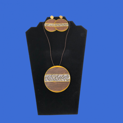 Jokreyasyon - Necklace & Earrings
