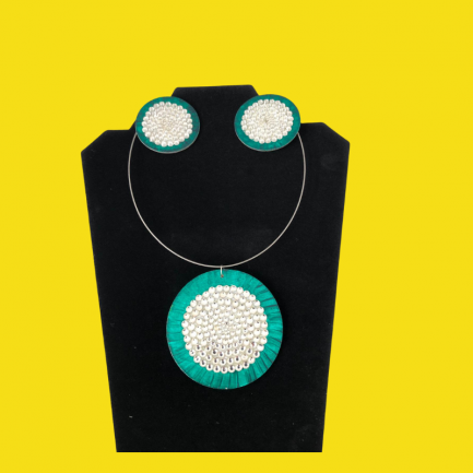 Jokreyasyon - Necklace & Earrings
